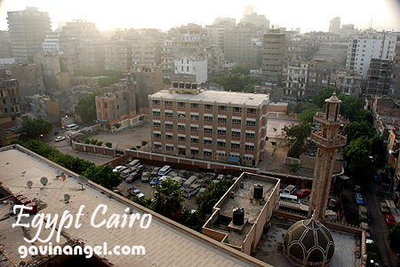 Wake Up Cairo Hostel窗戶看出去的開羅