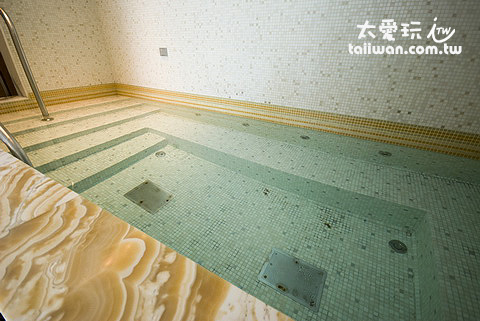 三溫暖熱水池 三溫暖熱水池