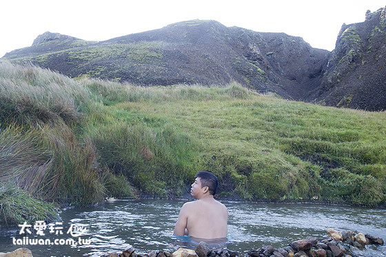 Reykjadalur Valley野溪溫泉 
