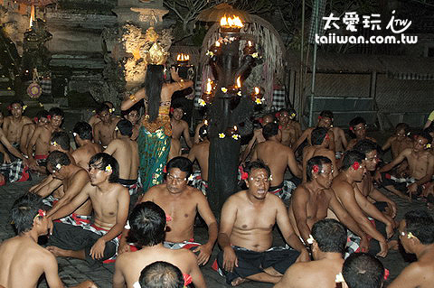 拉克什曼那在地上劃圈保護媳妲 拉克什曼那在地上劃圈保護媳妲