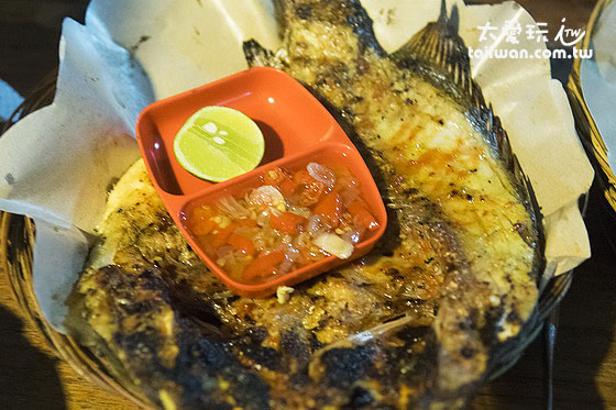 Warung 24/7的烤魚鮮嫩好吃 Warung 24/7的烤魚鮮嫩好吃