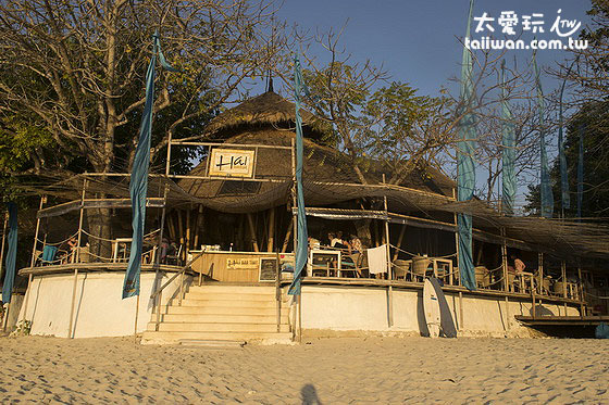 Hai Bar & Grill是藍夢島上很有名氣的餐廳 Hai Bar & Grill是藍夢島上很有名氣的餐廳
