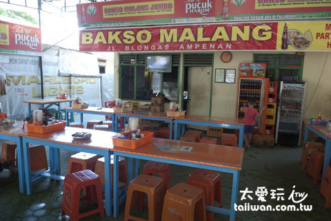 Bakso Malang Jumbo 餐廳內部 Bakso Malang Jumbo 餐廳內部