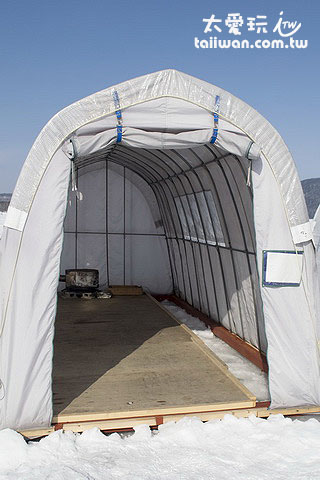 冰上釣魚小屋