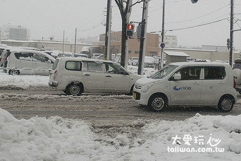 北海道冬天暴风雪开车是很危险 北海道冬天暴风雪开车是很危险