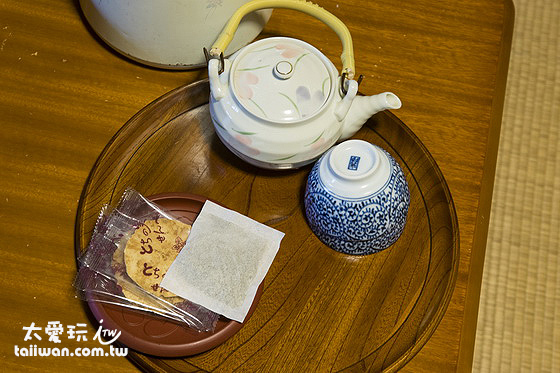 房間內的茶點 房間內的茶點