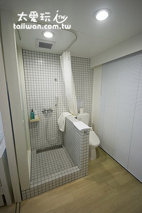 淋浴与厕所
