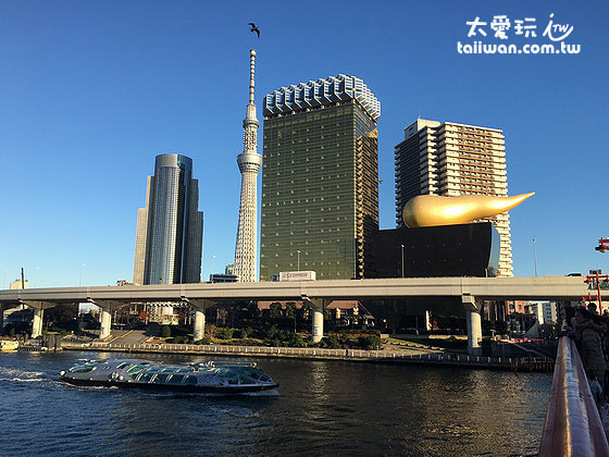 晴空塔、朝日啤酒黃金泡沫與HOTALUNA 晴空塔、朝日啤酒黃金泡沫與HOTALUNA