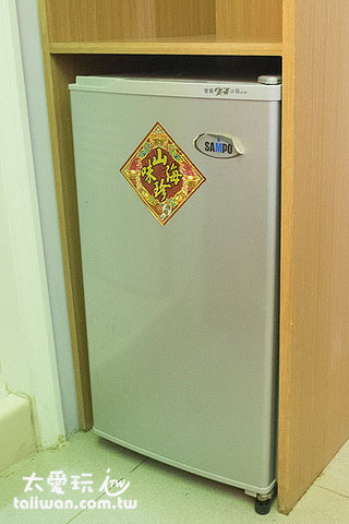 蘇老爹民宿6人宿舍房有冰箱
