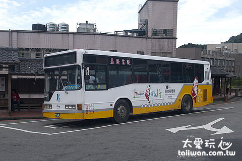 黃金博物園區有公車直達 黃金博物園區有公車直達
