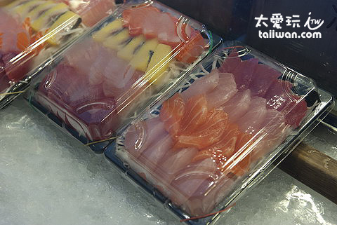 生魚片一盒200元