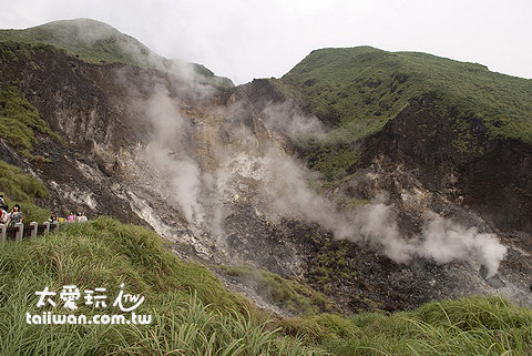 小油坑的火山地形 小油坑的火山地形