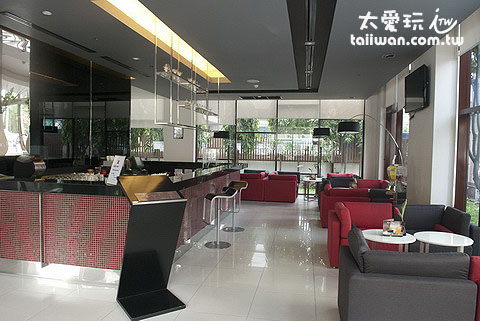 曼谷娜娜宜必思飯店酒吧 曼谷娜娜宜必思飯店酒吧