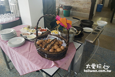 龜島蒙特拉渡假村的早餐現煮區 龜島蒙特拉渡假村的早餐現煮區